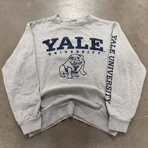 Yale University Crewneck Sweatshirt Gray Bulldog Graphic Spellout Sleeve Logo